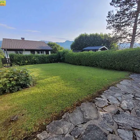 In - Steiermark 41124 *